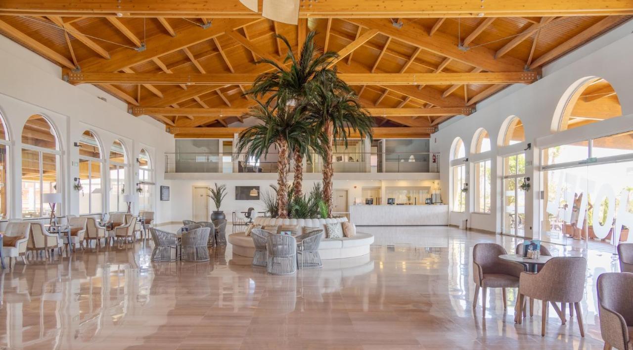 Ilunion Sancti Petri Apartahotel