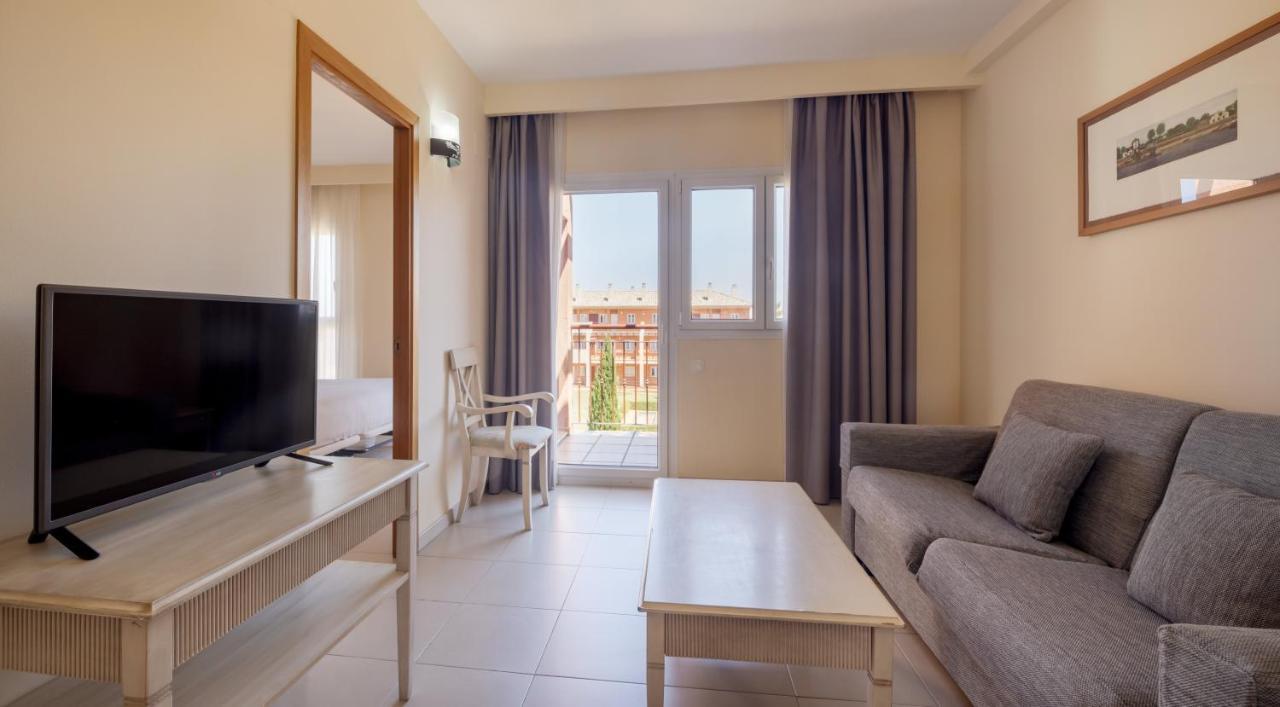 Ilunion Sancti Petri Apartahotel 4*